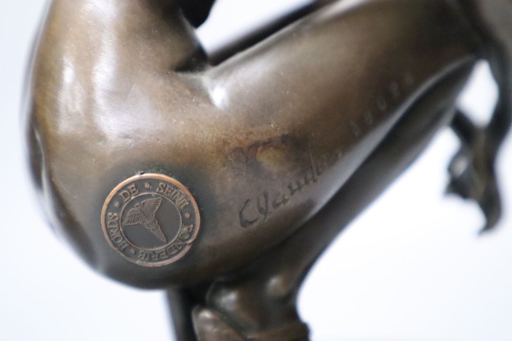 Two modern French bronzes of seated nudes on marble plinths, tallest 22cm